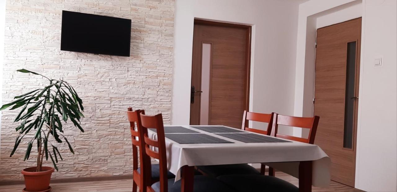 Apartmany Lucky 30 Kültér fotó